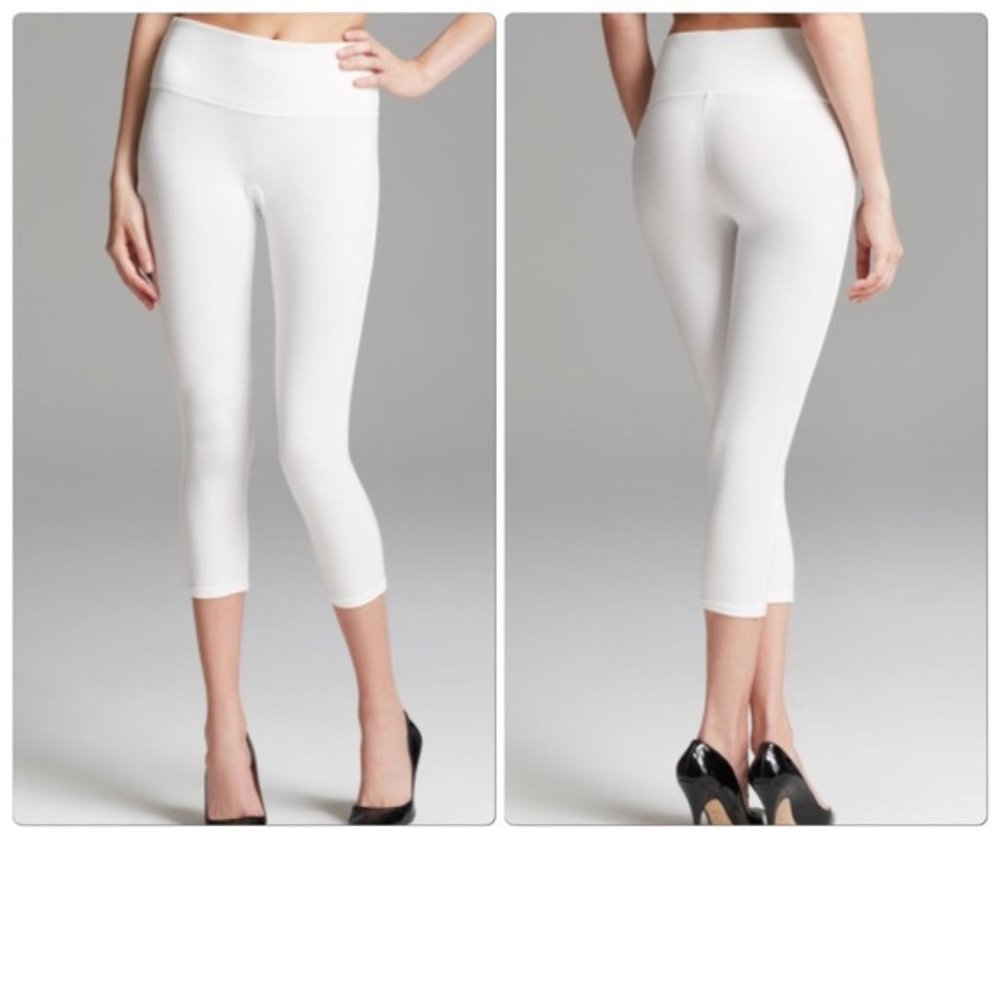 SPANX READY TO WOW WHITE CAPRI STRUCTURED LEGGINGS
